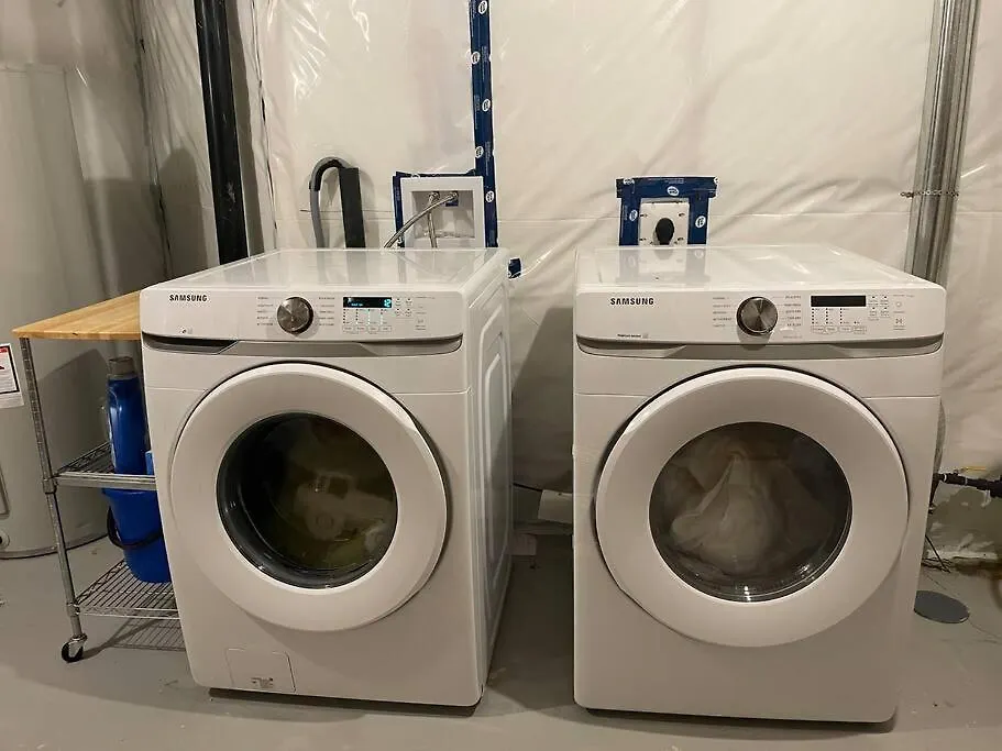 Tanager Place وينيبج شقة